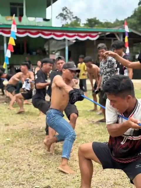 tim tarik tambang