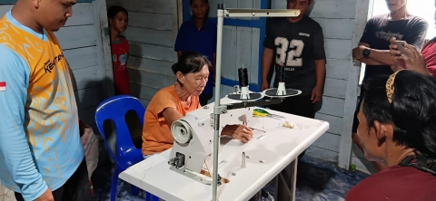 perakitan peralatan kups anyaman 
